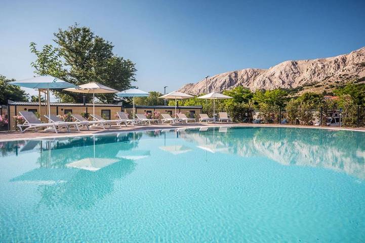 Camping für 5 Personen, mit Ausblick und Pool sowie Garten auf Krk