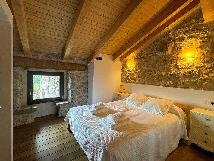 Casa Vacacional 'El Taga' con Vistas a la Montaña, Jardín Compartido y Wi-Fi in Ogassa, Pirineo Catalan