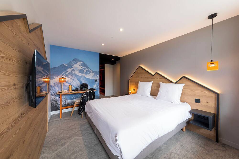 Appartement entier, Près des Pistes! Chambre Cosy avec Vue Village | By Leavetown in Vénosc, Les Deux Alpes