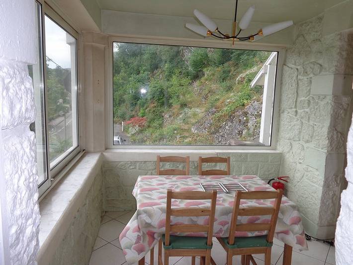 Gîte pour 3 personnes, avec balcon ainsi que vue sur le lac et jardin dans Lac du Bourget - 3