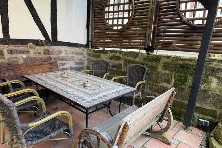 Ganze Wohnung, Grebenstein mit Burg & Türmen nahe Dornröschens Sababurg & Rapunzels Trendelburg in Grebenstein, Landkreis Kassel