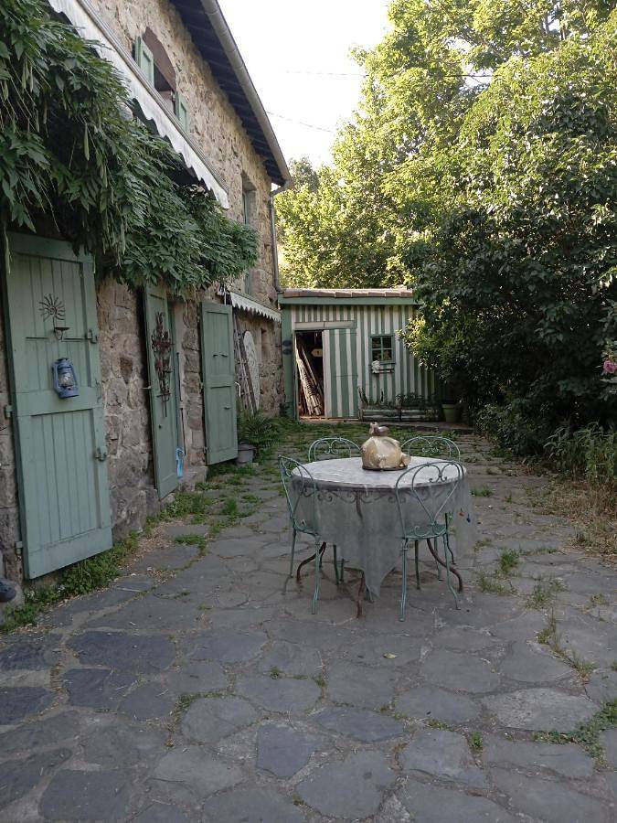 Gîte pour 4 personnes, avec terrasse, animaux acceptés à Saint-Agrève - 3