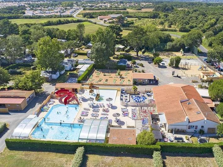 Camping pour 6 personnes, avec bassin pour enfant à Bretignolles-sur-Mer