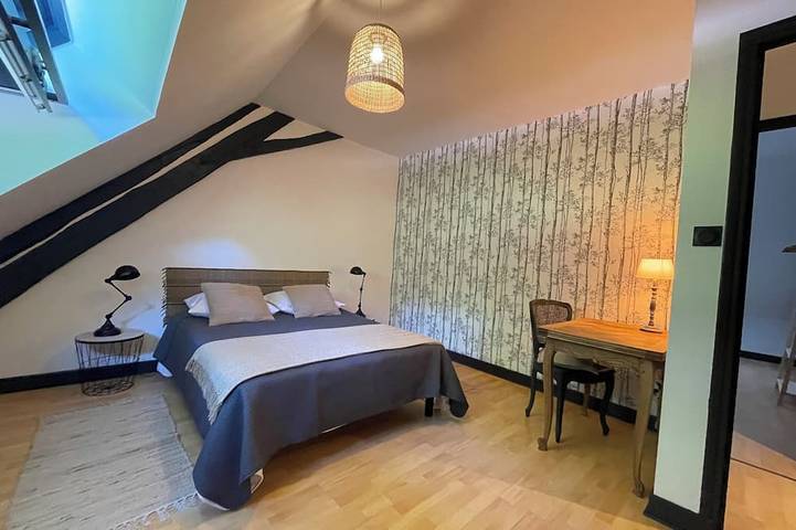 Location de vacances pour 6 personnes, avec jardin et terrasse, animaux acceptés à Saint-Bonnet-Tronçais - 2