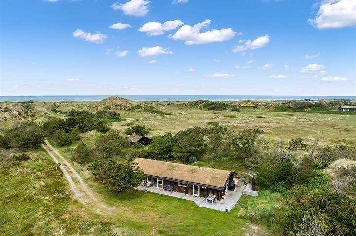 Ferieudlejning for 5 personer, med Terrasse i Rødhus