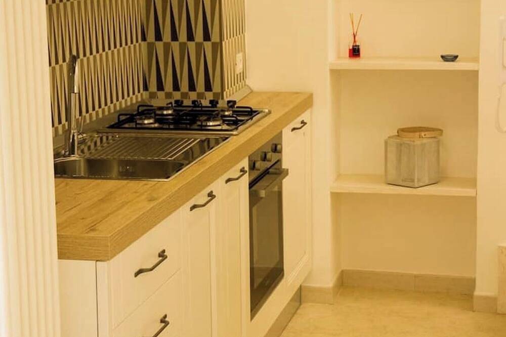 B&B-House Giannina-room with private bathroom  in Castellana Grotte, Region de Bari