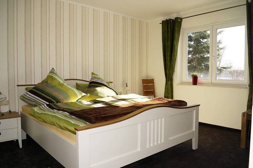 Ganze Wohnung, Ideal für kleine Familien und Paare / ruhige Lage / See / nahe Potsdam & Berlin in Wildenbruch, Michendorf