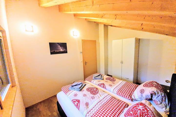 Appartement entier, Nouveau 3ème appartement de 5 pièces dans le chalet Eiger North Face in Schwendi b. Grindelwald, Grindelwald