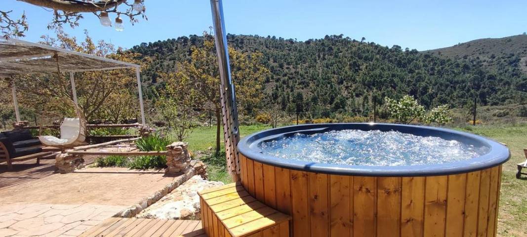 Chalet para 5 personas, con Jacuzzi y Terraza además de Jardín y Vistas en Valle de Lecrín