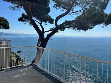 Location de vacances pour 6 personnes, avec balcon à Arenzano