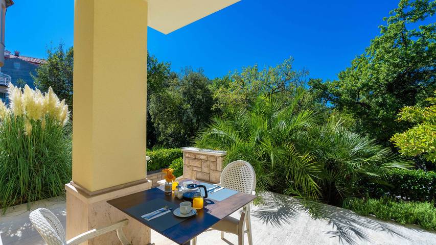 Ganze Wohnung, Apartman Emilia pool Crikvenica by Villas Guide in Gradsko kupalište (Crikvenica), Crikvenica