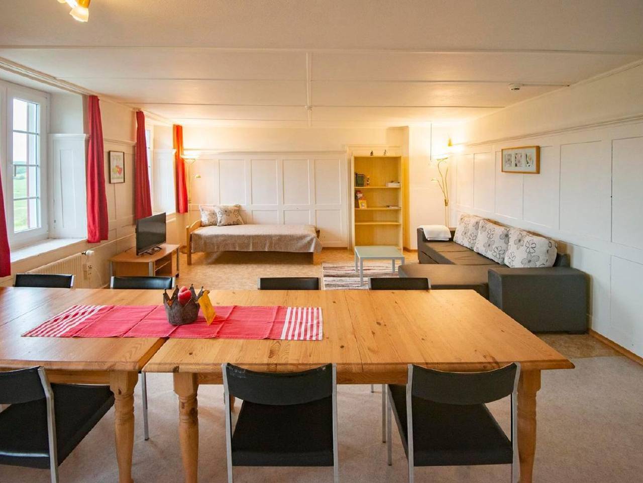 Ganze Ferienwohnung, Berghof Hallau grosse Ferienwohnung in Hallau, Bezirk Unterklettgau