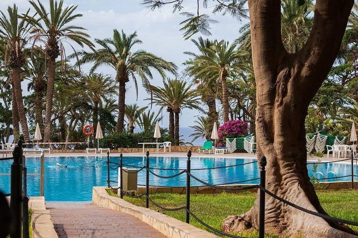 Appartement de vacances pour 6 personnes, avec piscine ainsi que jardin et balcon - 1