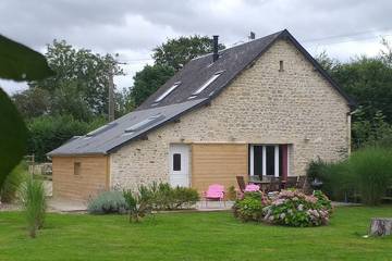 Gîte pour 6 personnes, avec jardin et terrasse à Colleville-sur-Mer