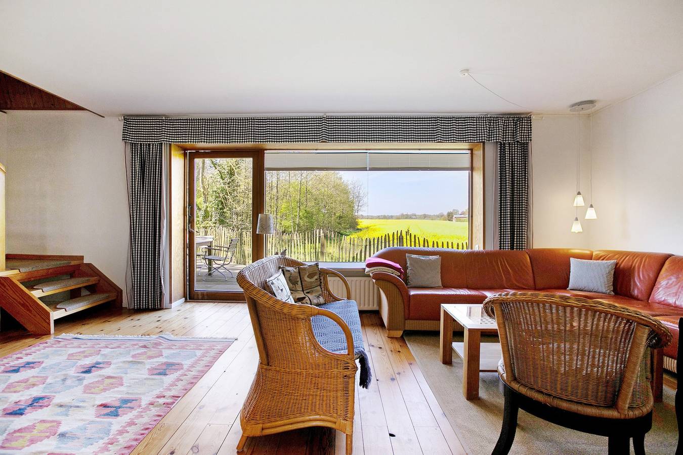 Ferienhaus "Rosen" mit Terrasse und Garten in idyllischer Lage- lassen Sie die Seele baumeln! in Rabenholz, Schleswig-Flensburg