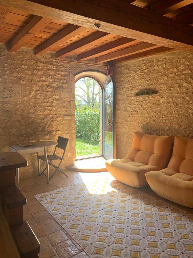 Location de vacances pour 2 personnes, avec jardin ainsi que vue et terrasse à Monestier - 4