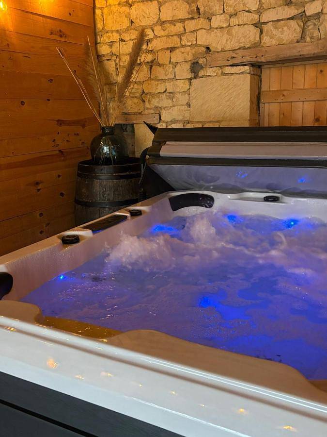 Maison d’hôte pour 4 personnes, avec vue et terrasse à Loudun