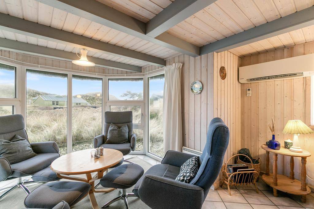 Charmantes Ferienhaus in ruhiger, strandnaher Lage in Ringkøbing, Holmsland Klit