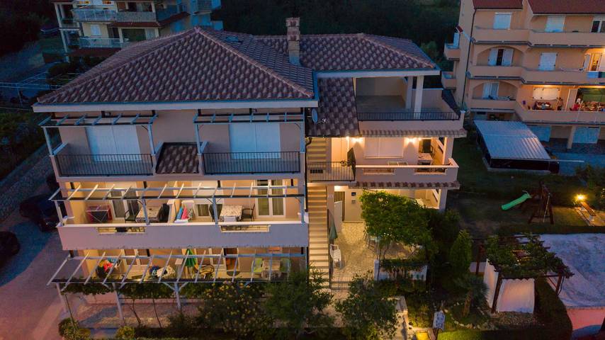 Ferienwohnung für 4 Personen, mit Balkon/Terrasse, mit Haustier in Lopar - 3