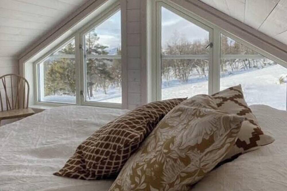 Traditionelle Hütte mit Blick auf die Hardangervidda in Uvdal, Nore og Uvdal