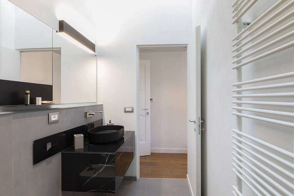 Luxury Guesthouse • Room Santo Spirito • Le Residenze a Firenze in Florence city center, Florence