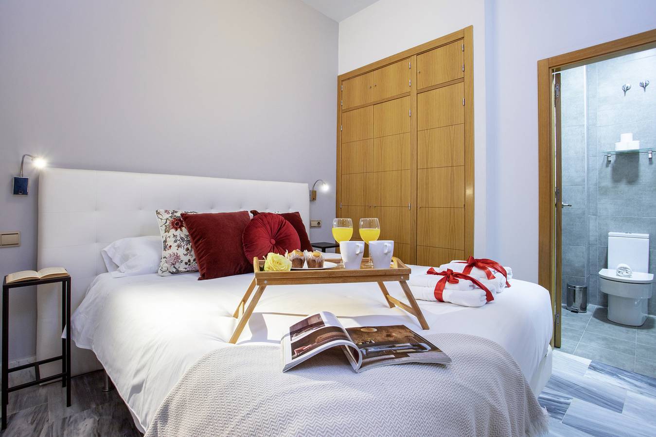 Entire apartment, Holiday apartment for 4 people in Málaga Central District, Malaga