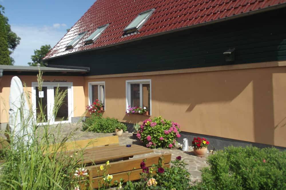 Teichblick - Familiäre Pension & Ferienwohnungen  Lindenhof in Kachlin, Dargen