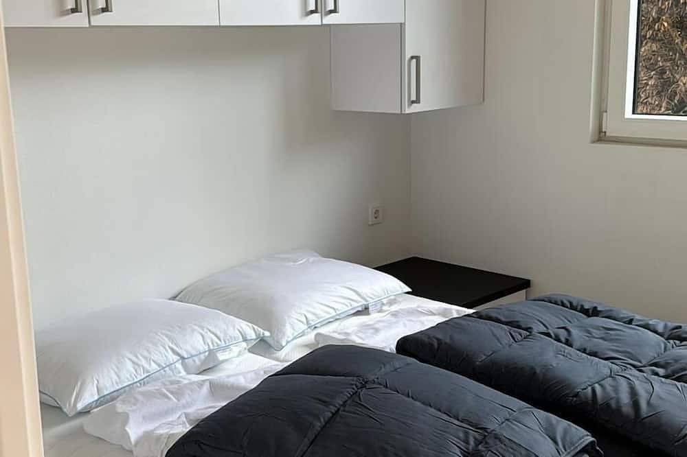 Elegantes Chalet für 4 Personen mit 2 Badezimmern, Terrasse, kostenlosem Wlan und luxuriöser Küche. in IJssel