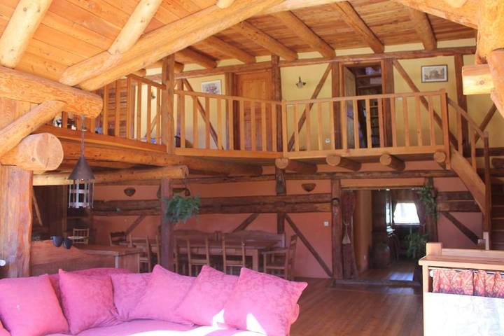 Gîte pour 10 personnes, avec Balcon et Jacuzzi ainsi que Terrasse et Sauna à Cervières - 3