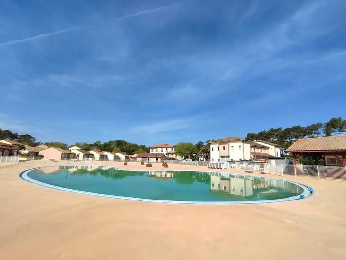 Maison de vacances pour 4 personnes, avec terrasse et piscine