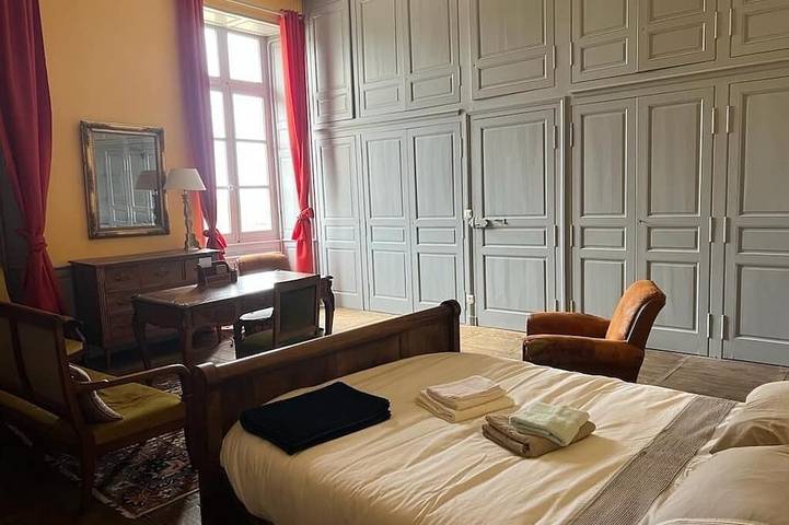 Location de vacances pour 24 personnes, avec jardin à Montbron - 2