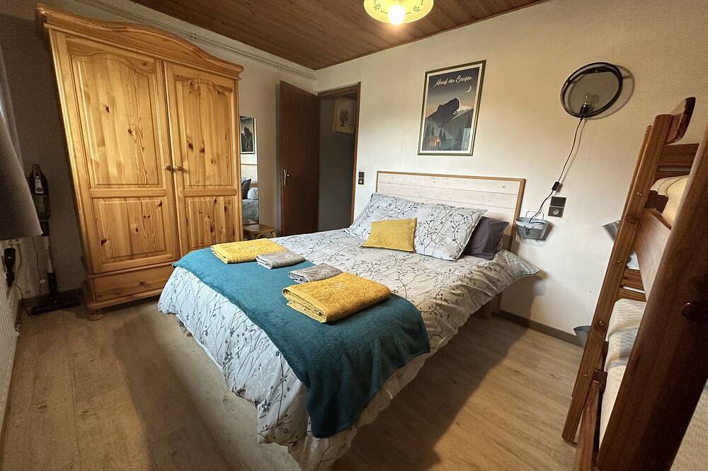 Entire apartment, L'Eterle de Motzon en Bauges: in the mountains, snow, skiing, hiking, relaxation... in Aillon-le-Jeune, Chambéry region
