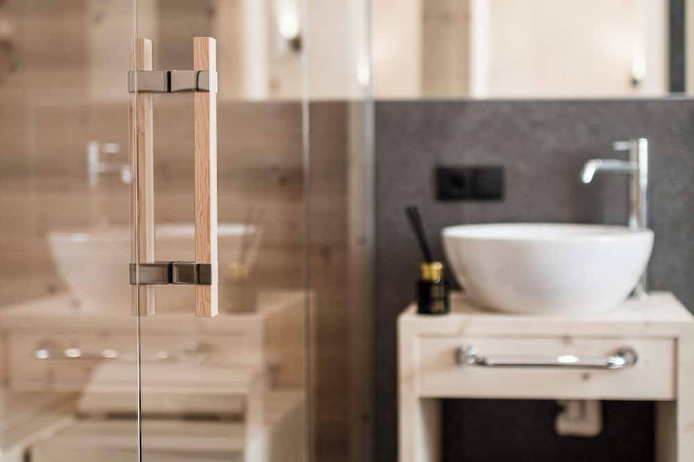 Chalet im Heustadl mit privater finnischen Sauna in Raas, Natz-Schabs