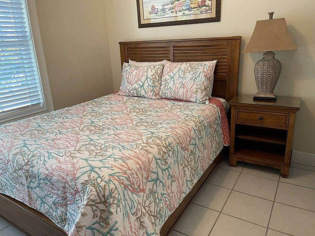 Waterfront Duck Key Villa - Sleeps 6 in Duck Key, Monroe County