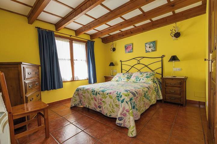 Apartamento entero, Apartamentos La Huerta de la Torre ( Apartamento número 2 ) in Soto de Cangas, Cangas de Onís