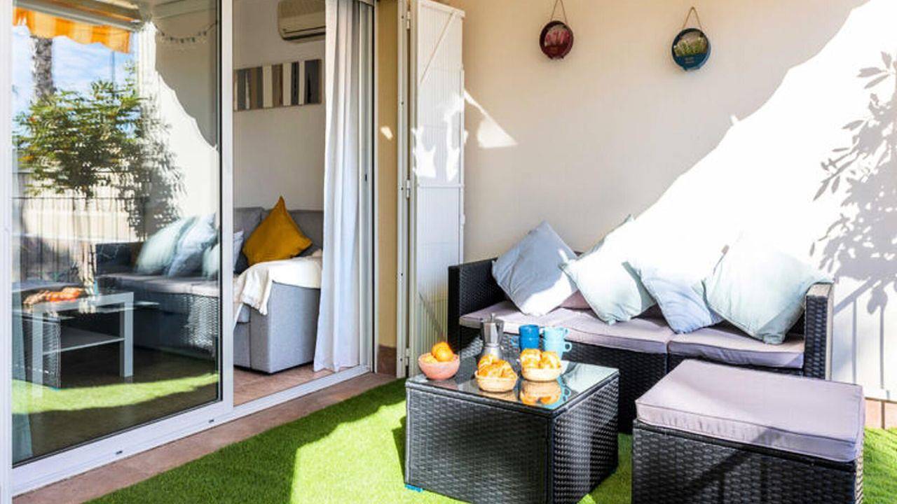 Apartamento vacacional entero, Apartamento de vacaciones para 9 personas con jardín in Creixell, Costa Dorada