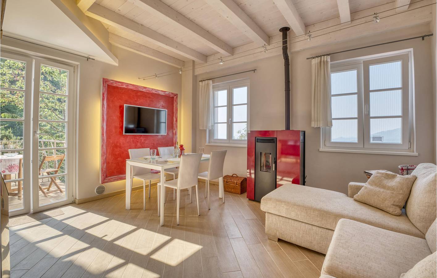 Sea View Rental with Pool, Terrace & Parking. in Magliolo, Ligurian Alps