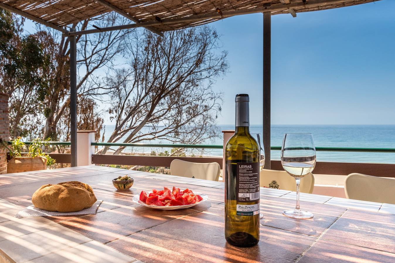 Casa del Pipa Huis aan het strand met prachtig uitzicht op zee, terras in Playa de Benajarafe, Vélez-Málaga
