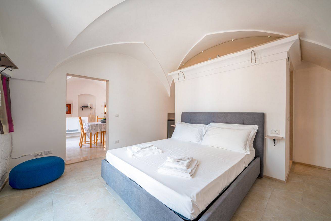 Domus Fisculi A – Traditional Stone-Vaulted Home in Fasano, Salento