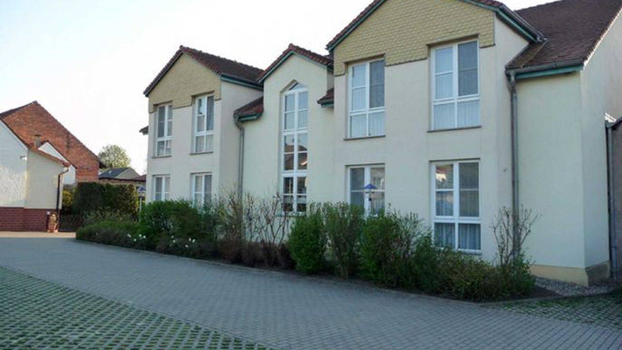 Doppelzimmer für 3 Personen (23 m²) in Riethnordhausen in Riethnordhausen, Corazón de Turingia