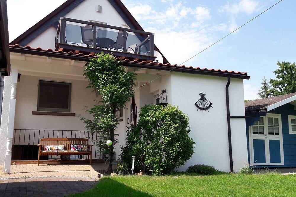 Kuscheliges 4-Zimmer Ferienhaus, traumhafte Gartenoase und grandioser Weitblick in Vendersheim, Rheinhessen
