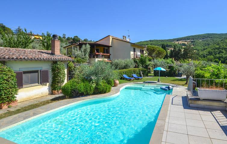Gîte pour 2 personnes, avec terrasse et piscine, animaux acceptés à Arezzo - 3