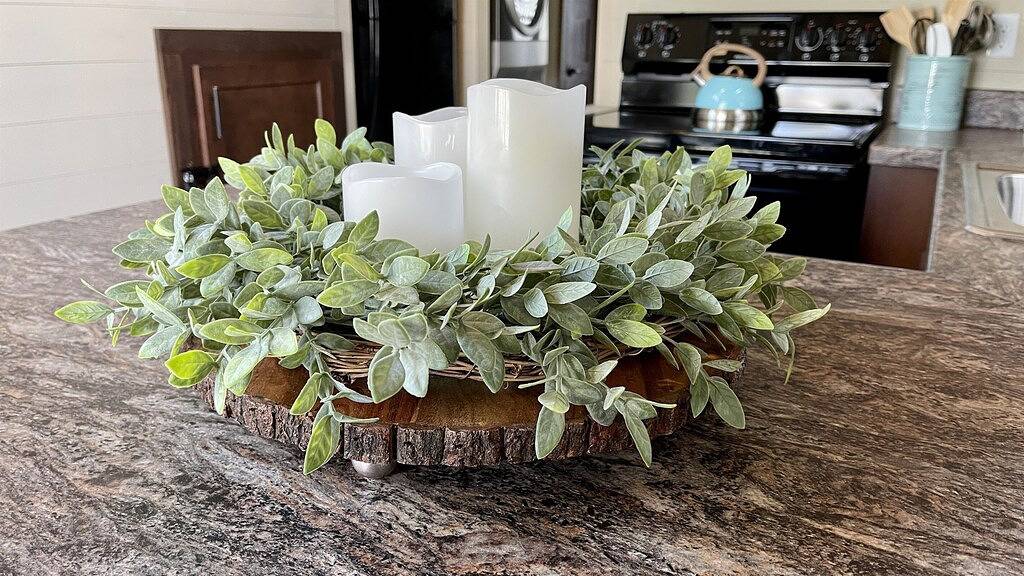 Shore Beats Work at The Retreat at Water's Edge in Grundy County