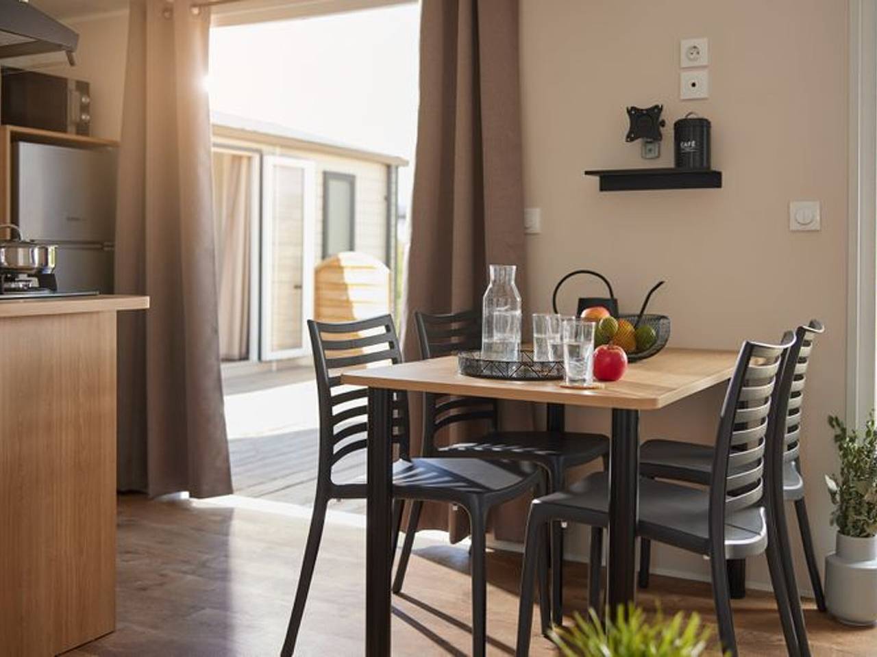 Mobil-home confortable 4 pers avec terrasse in Granges-Aumontzey, Parc naturel régional des Ballons des Vosges