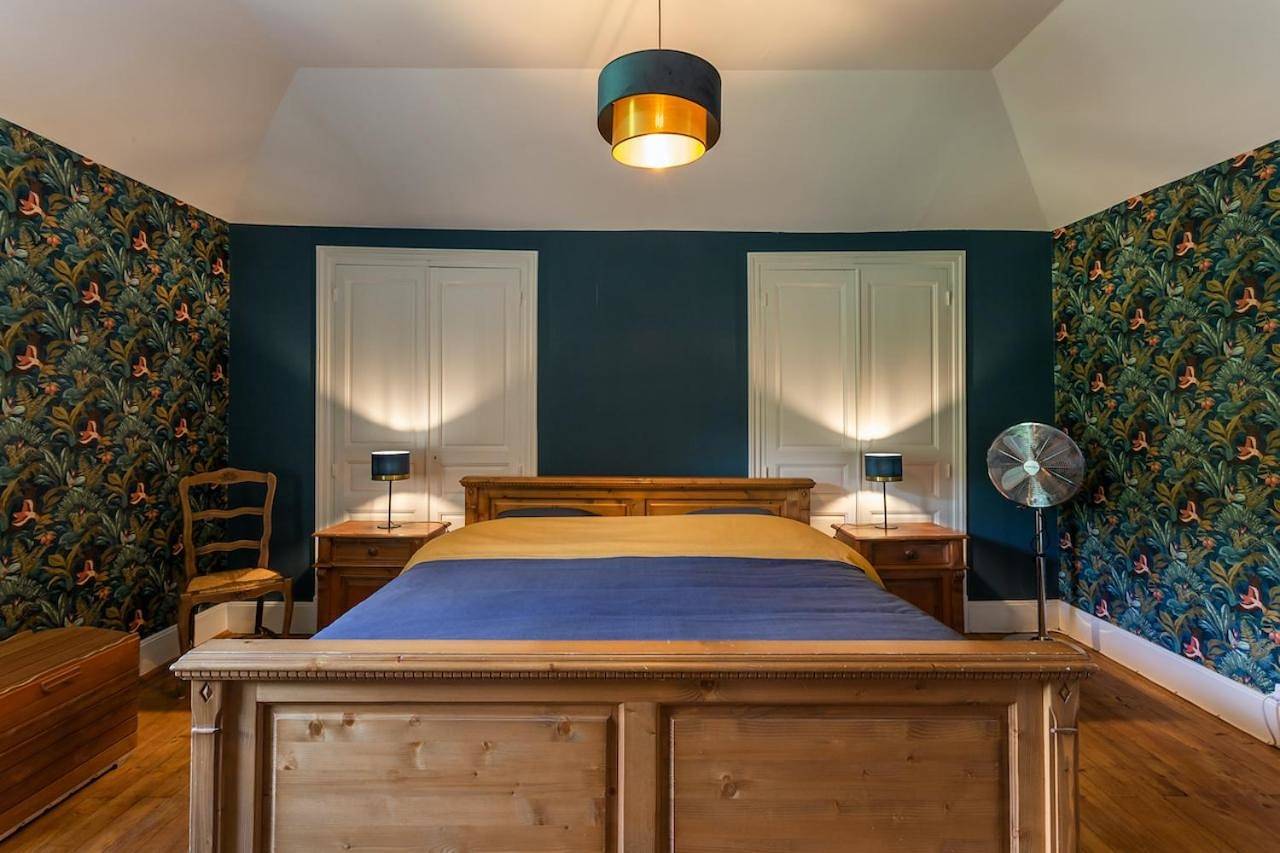 Deluxe King Room in Caylus, Quercy