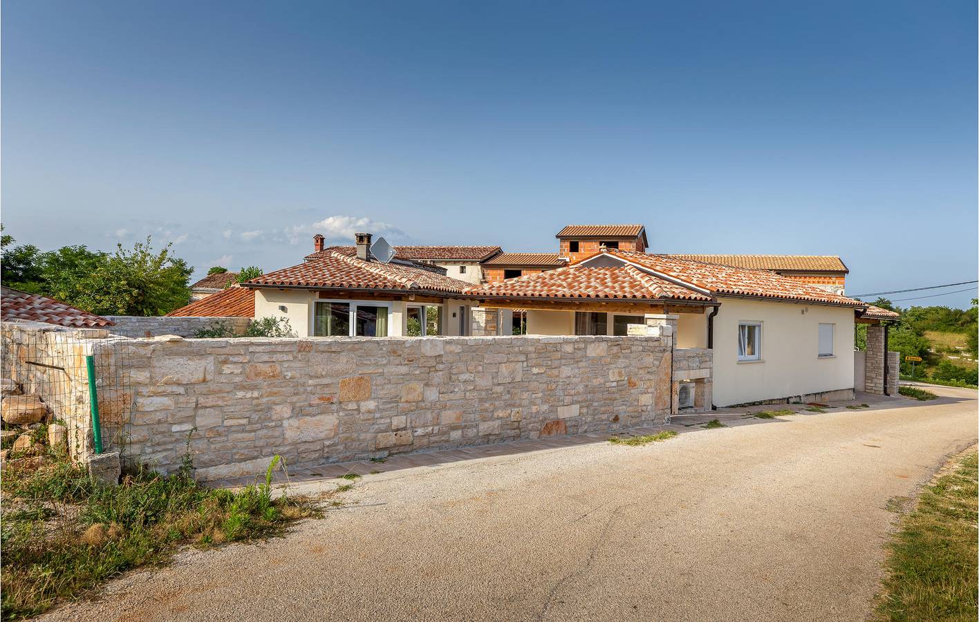Ferienhaus für 6 Personen mit Terrasse in Žminj, Zentralistrien