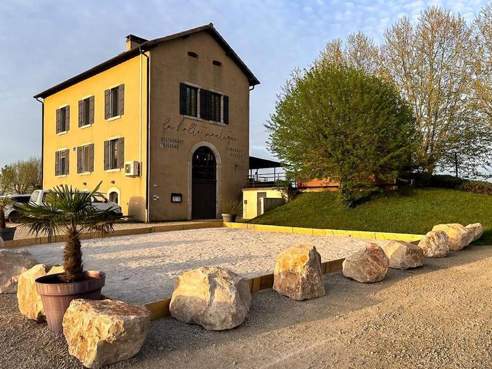 Gîte pour 4 personnes, avec terrasse et vue à Gigny-sur-Saône - 2