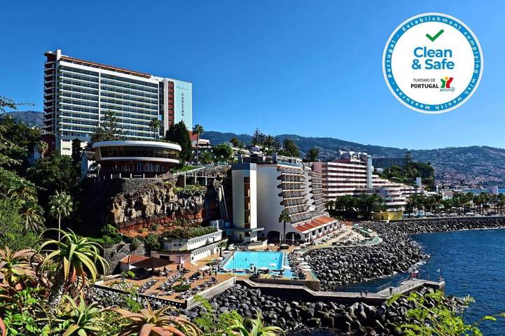 Apartahotel para 7 personas, con piscina y jardín además de sauna y vistas en Isla de Madeira