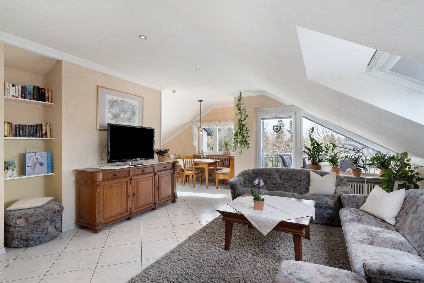 Ganze Wohnung, Ferienwohnung Atelier" mit Gemeinschaftsgarten, Balkon und Wi-Fi in Obersasbach, Sasbach
