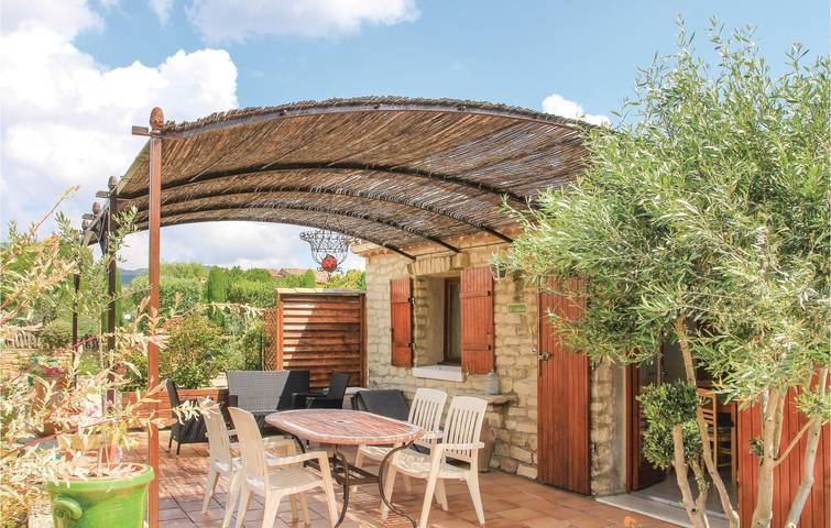 Location de vacances pour 4 personnes, avec terrasse et piscine à Gordes - 2